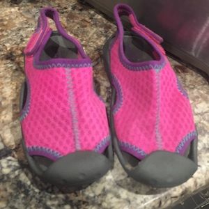 Crocs Kids Swift water Sandal SZ 10 ☘️ 5/$25